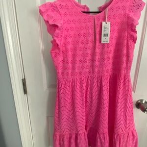 Vineyard Vines pink eyelet dress with keyhole